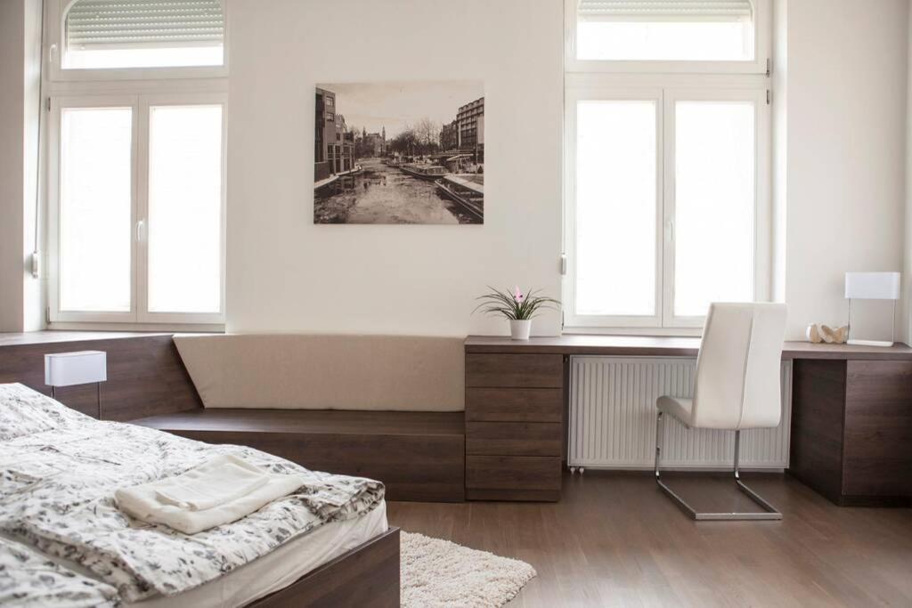Apartment Downtown Ulloi 3 Будапеща Екстериор снимка
