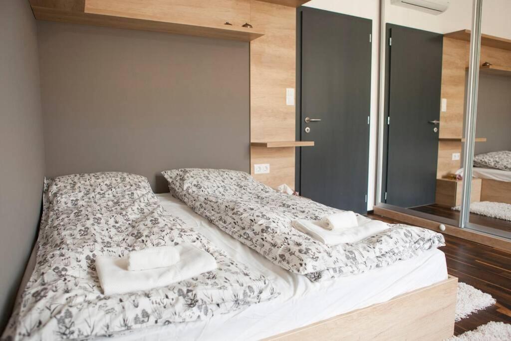 Apartment Downtown Ulloi 3 Будапеща Екстериор снимка