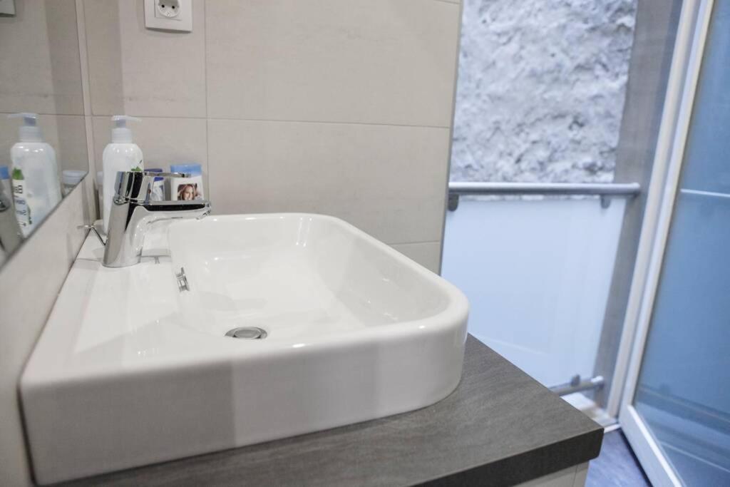 Apartment Downtown Ulloi 3 Будапеща Екстериор снимка